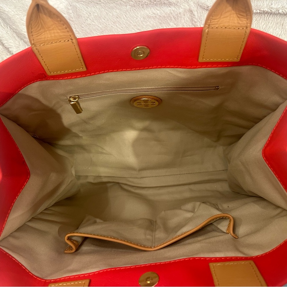 Tory Burch Women’s Red and brown Tote bag - Picture 8 of 10